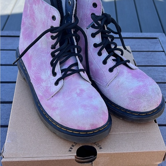 Dr Martens JUNIOR 1460 PASCAL TIE DYE LACE UP BOOTS - Picture 4 of 7